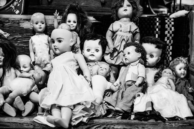 Dolls print